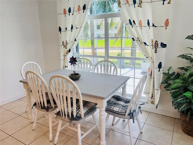breakfast nook