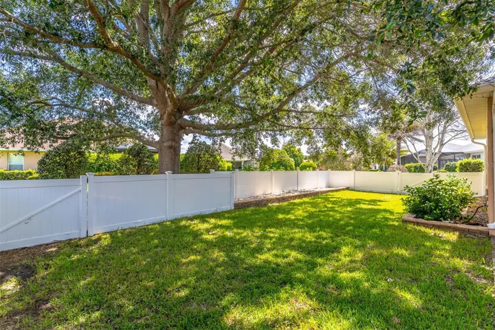 Private fenced backyard, doggie approved