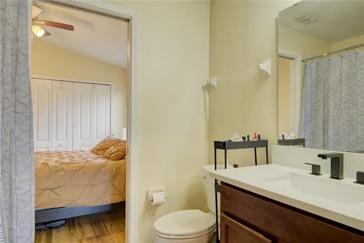 Ensuite Bath for Bedroom 1 & 2