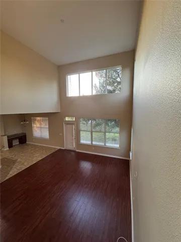Lots of windows to bring in the Florida Sun