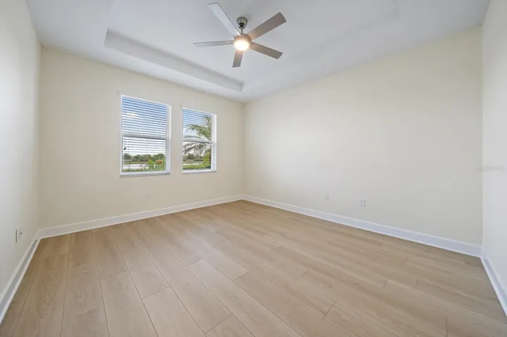 Primary bedroom - 1st floor