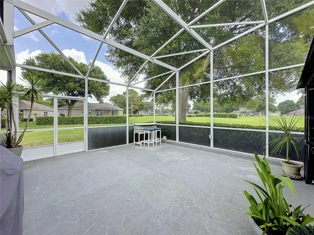 Very open back private area and golf course