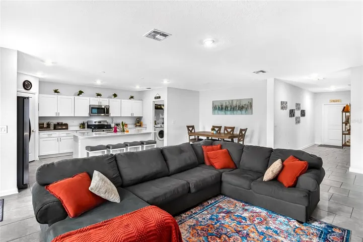 Living Room/Kitchen