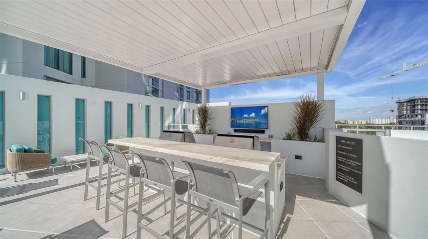 Outdoor Kitchen