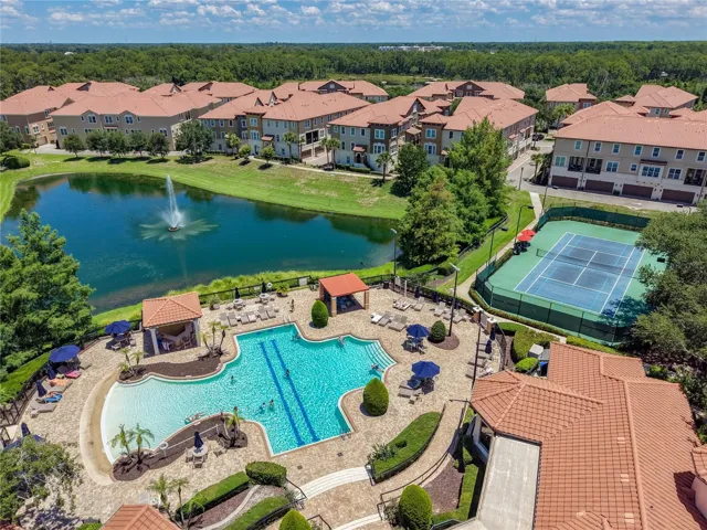 Pool & tennis court