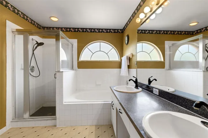 Master Bath - Garden Tub and Separate Shower