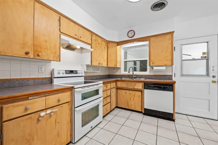 Unit 1 (3 Bedroom, 2 Bathroom Unit)