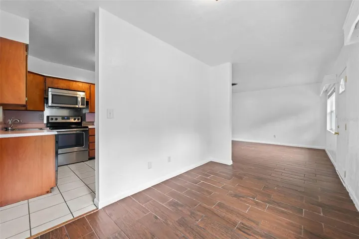 Unit 2 (2 Bedroom 1 Bathroom)