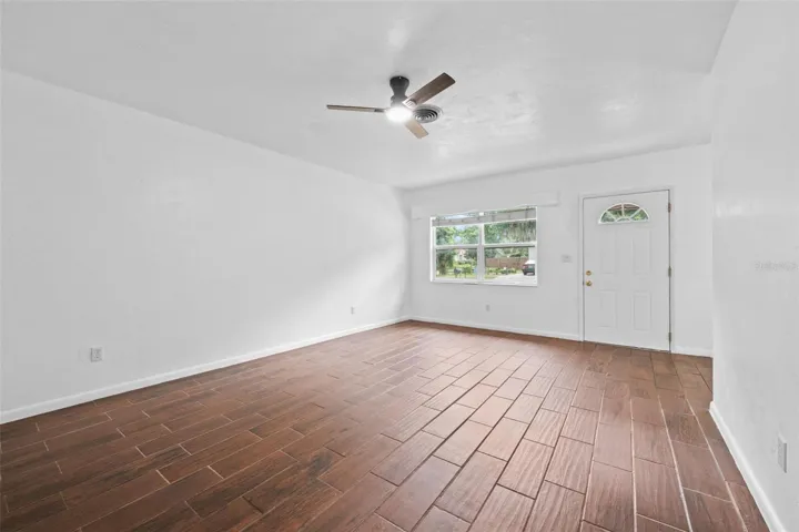 Unit 2 (2 Bedroom 1 Bathroom)