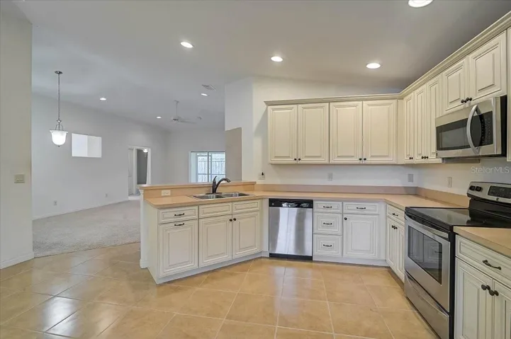 Kitchen open into the living/dining area