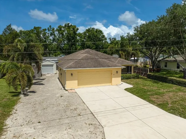 Large shed and room for RV or boat parking