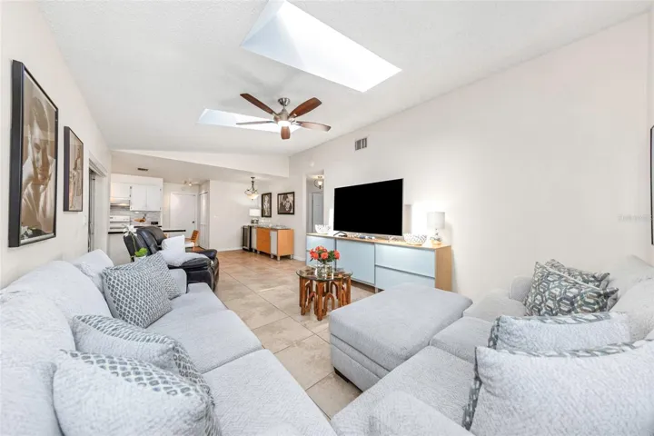 2nd living area