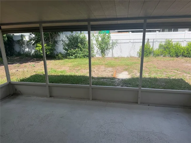 Screen rear porch