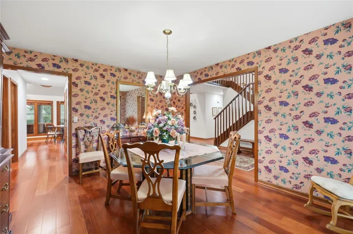 Hardwood Floors and Easy Entry to the Kitchen