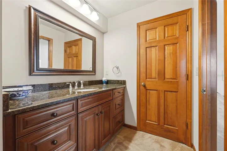 Upstairs 2nd Bath with Linen Closet