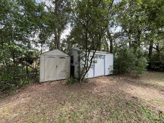 2 sheds