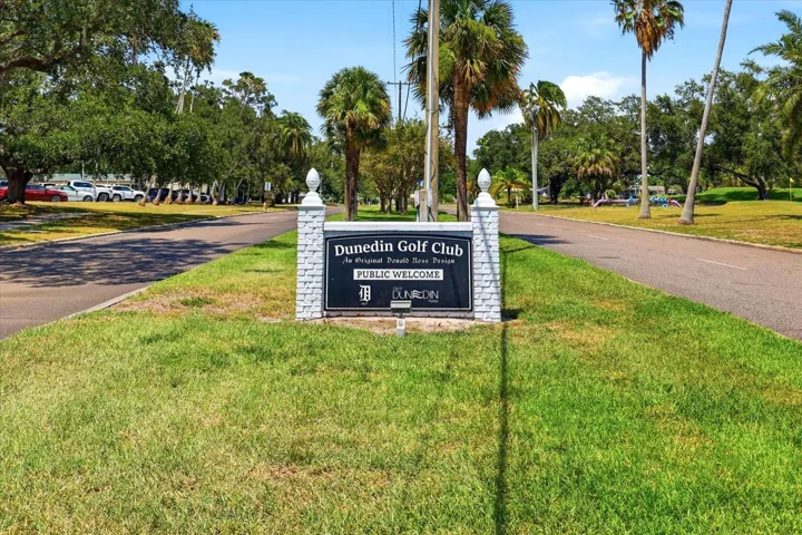 Located next door to the Donald Ross Dunedin Golf Club (Public Course).