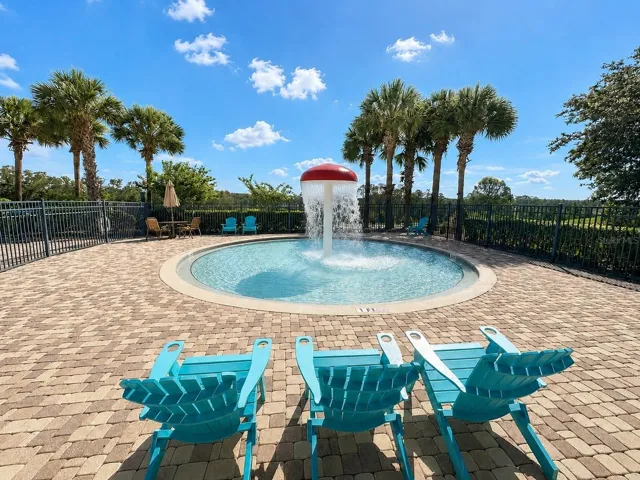 KIDS POOL
