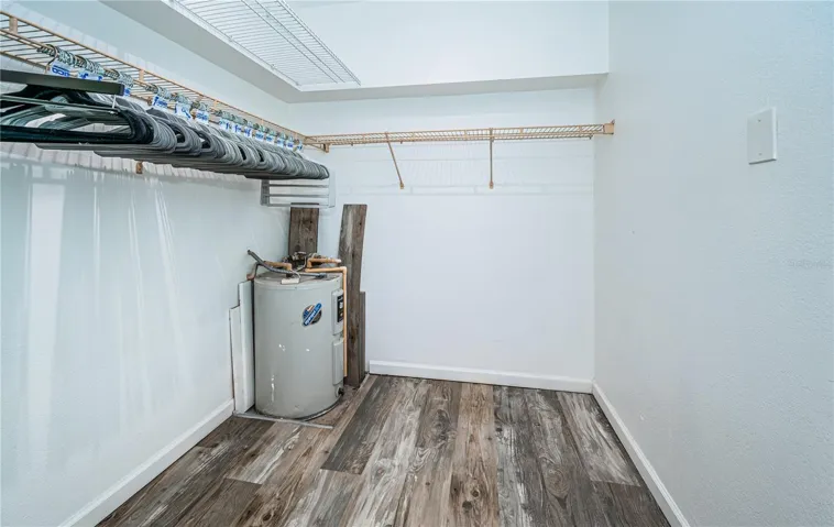 Walk-in Closet with stackable washer/dryer
