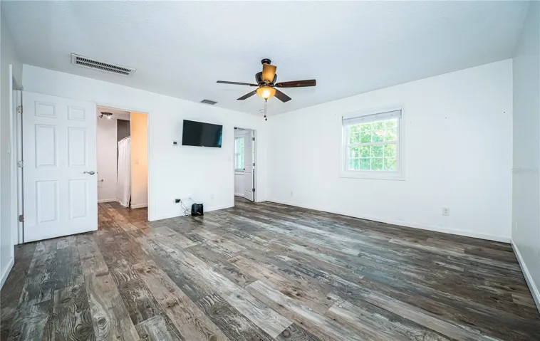 Bedroom to Bath and Walk In Closet