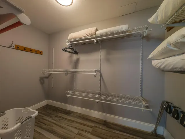 Walk in closet