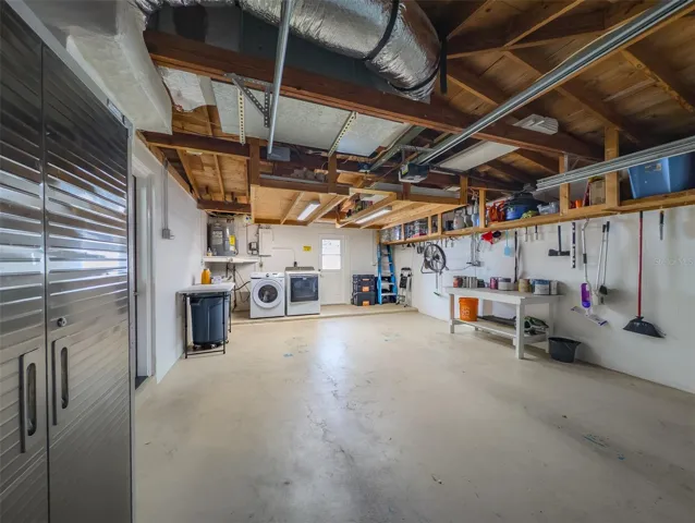 Wonderful garage!