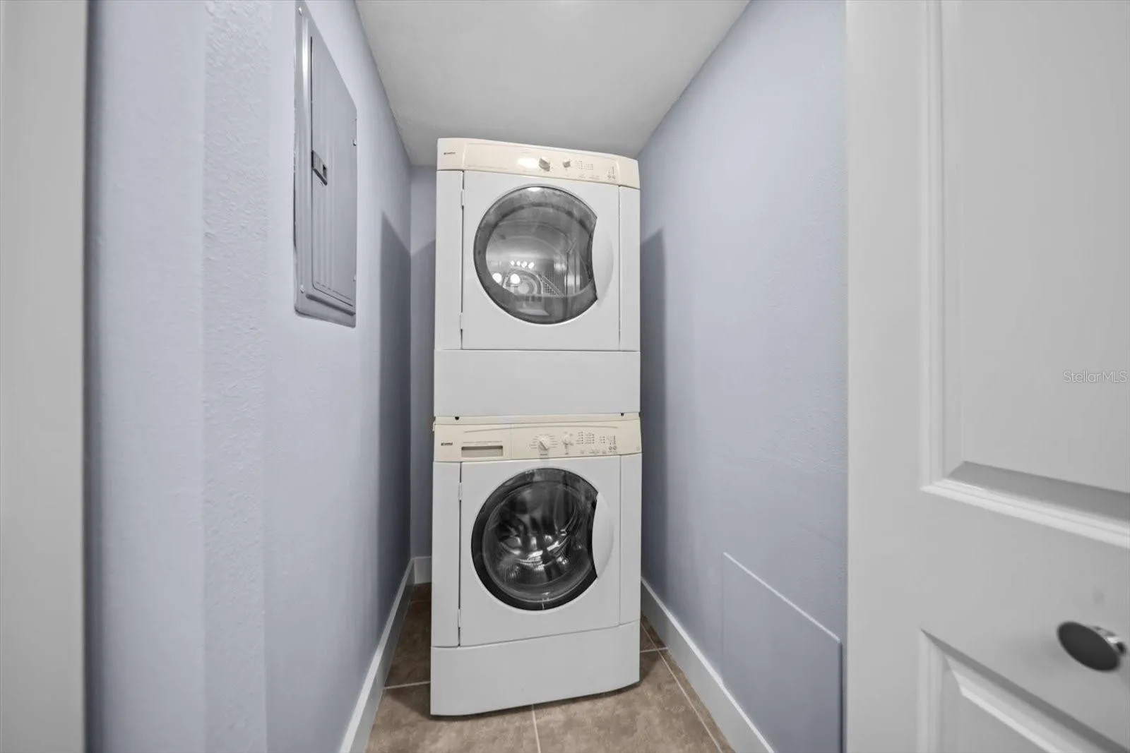Washer Dryer Closet in 2nd Bathroom
