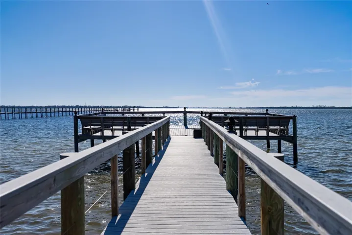 Dock