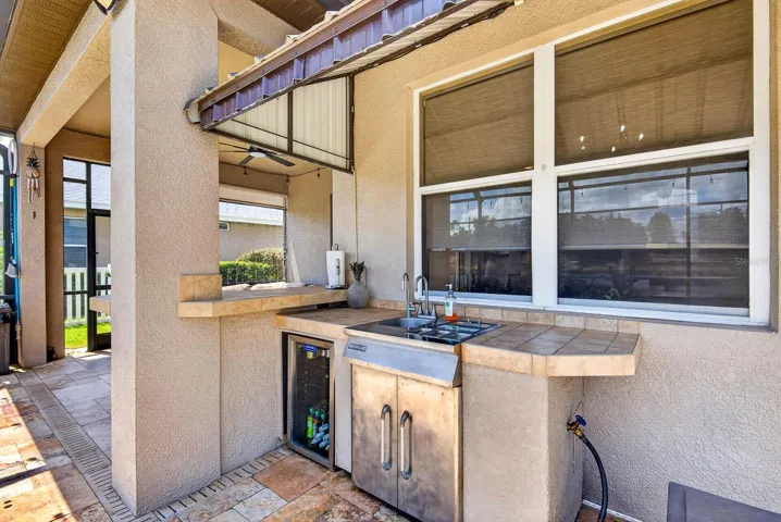 Outdoor Kitchen sink and beverage cooler
