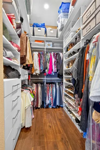 Custom closet number 1
