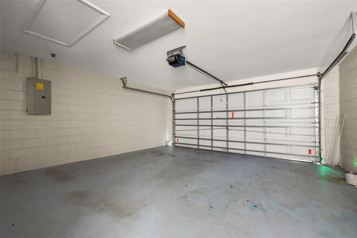 2 Car Garage
