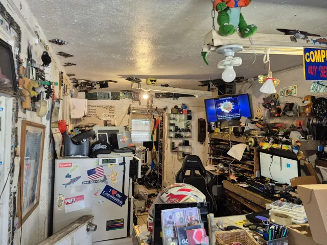 Computer Repair Shop