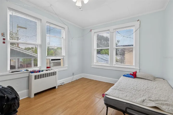 Quadplex Upstairs 2 Bed