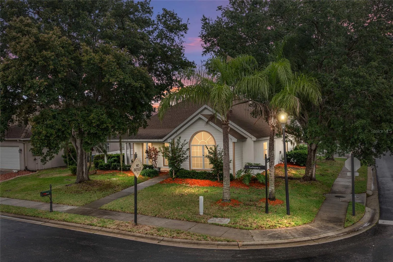 Corner lot night view