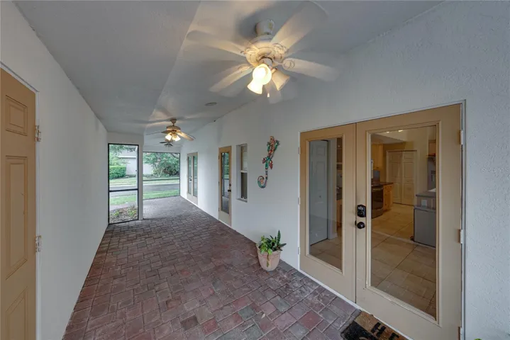 Breezeway between home and detached garage