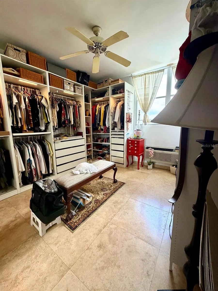 BR4/Dressing Room
