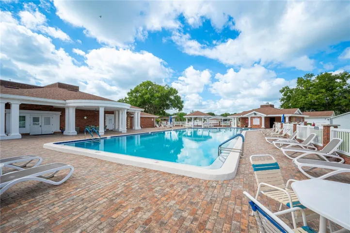 Community pool