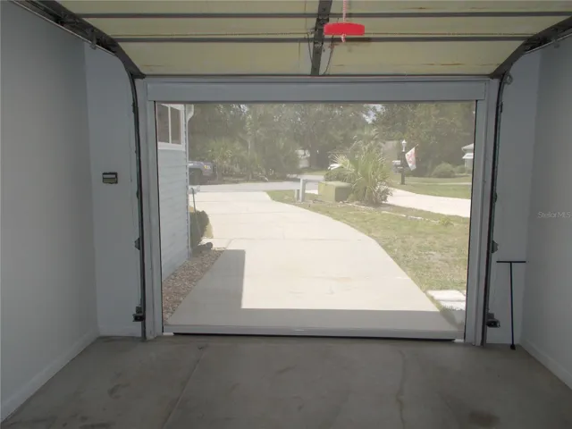 Garage screen