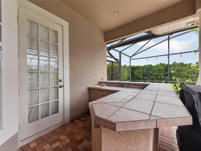 Outdoor Kitchen