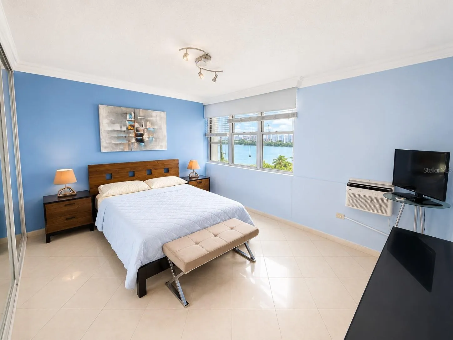 Bedroom #1
