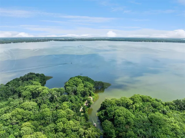 Access from Hawthorne to Lake Harris and the Harris Chain of Lakes