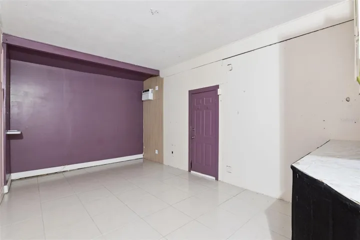 Converted Garage withwindow unit AC