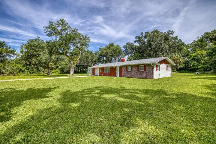 585 Corbin Park Rd
