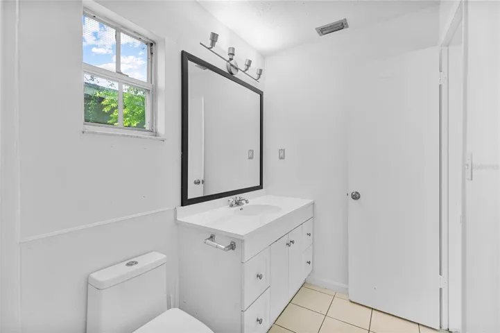 Primary Bedroom En Suite Bathroom
