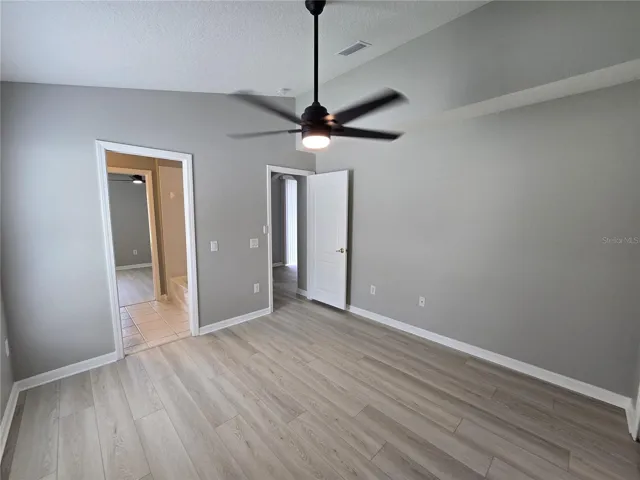 Guest bedroom 3