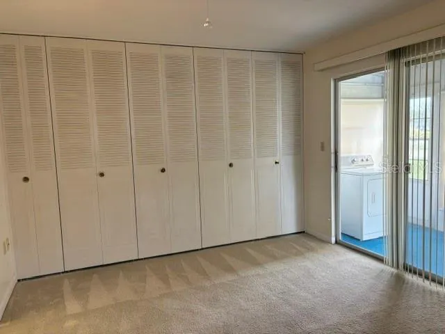 BEDROOM CLOSETS