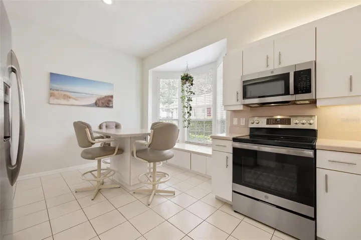 Kitchen, dinette