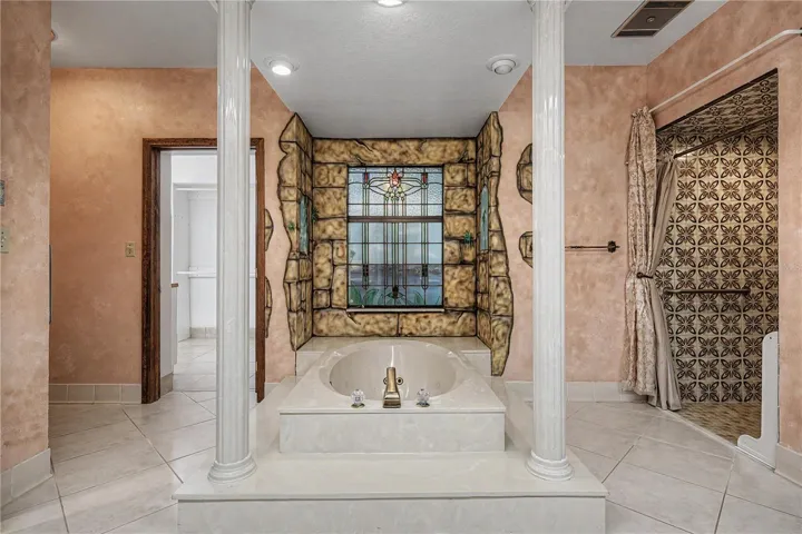 Grand Master Bathroom with Step-in shower & jetted tub