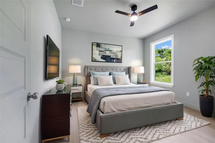 Suite bedroom 4 virtually staged