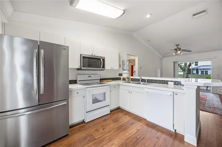 kitchen / new appliances